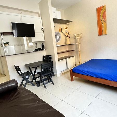Studio 811 Pitangueiras - Edificio Bandeirantes - Com Estacionamento Incluido Guarujá Exteriör bild