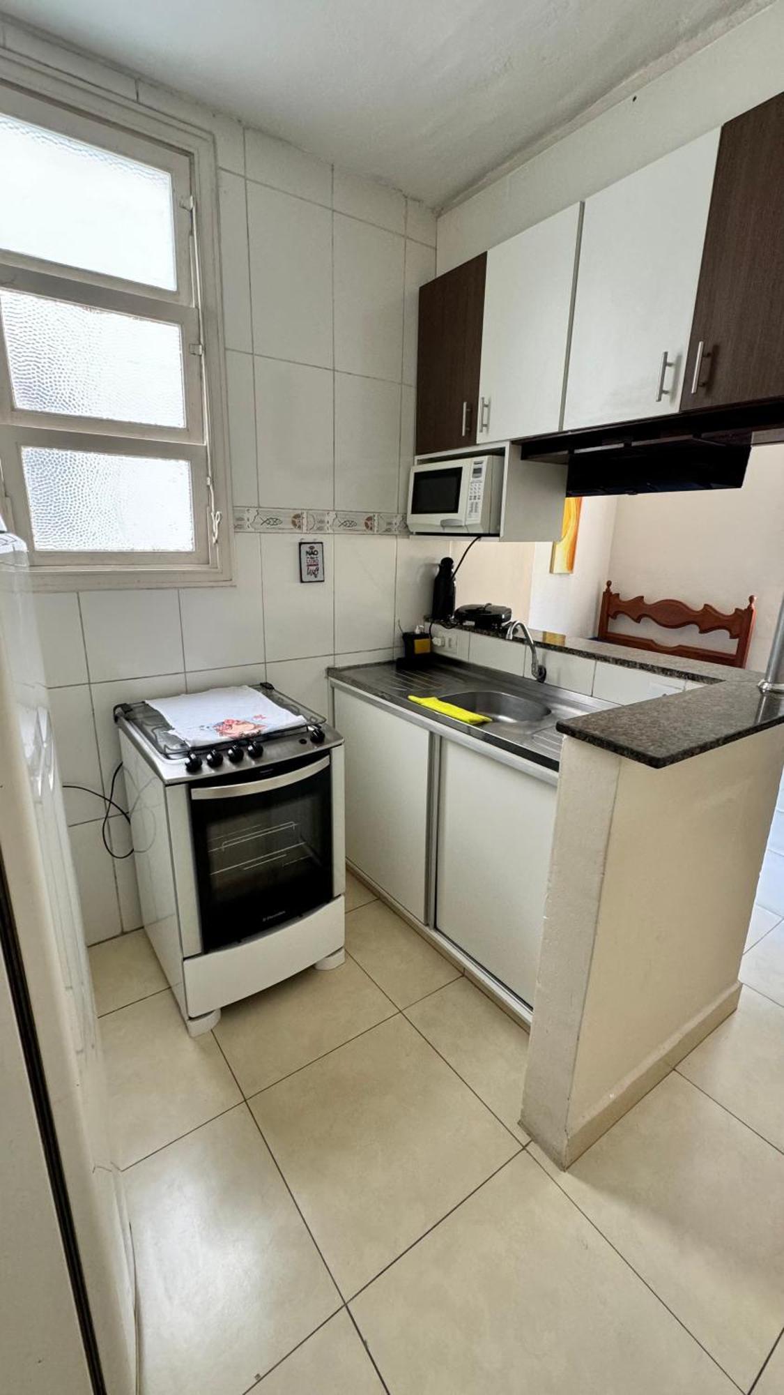 Studio 811 Pitangueiras - Edificio Bandeirantes - Com Estacionamento Incluido Guarujá Exteriör bild