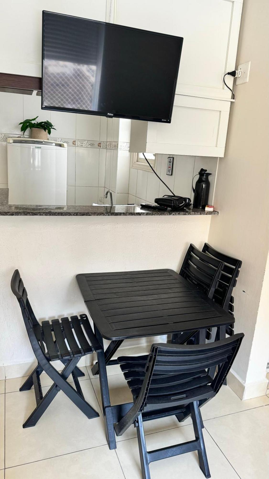 Studio 811 Pitangueiras - Edificio Bandeirantes - Com Estacionamento Incluido Guarujá Exteriör bild
